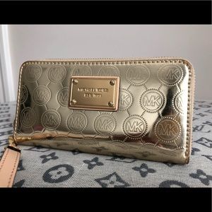 Michael Kors Gold Zip Around Wristlet Wallet